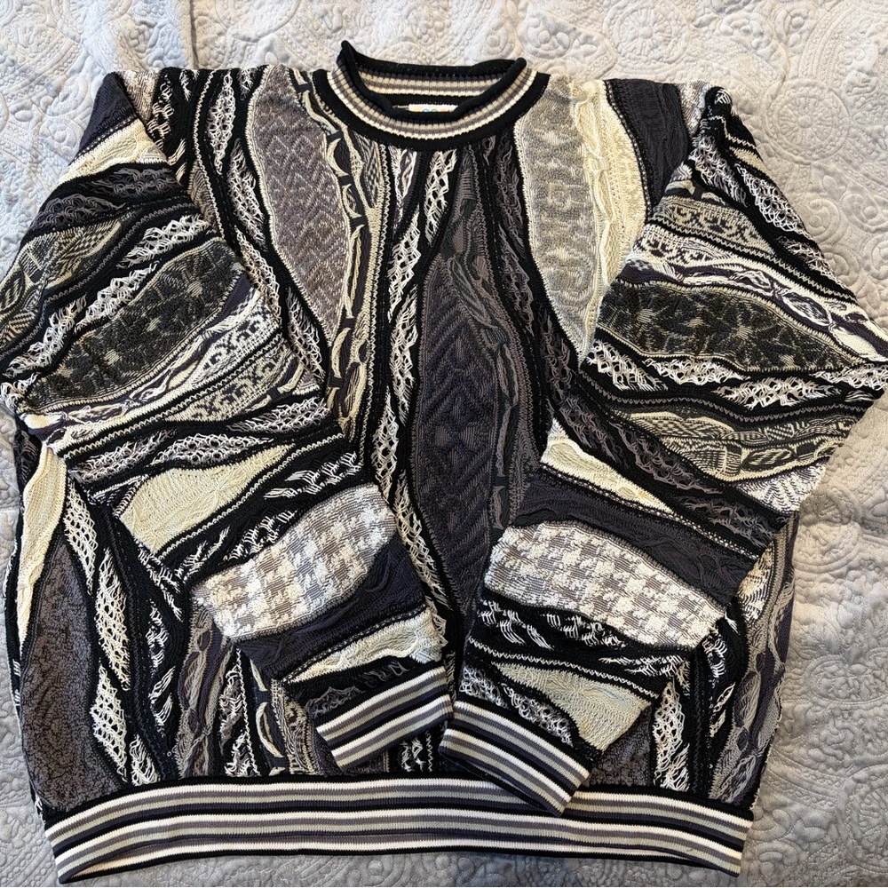 COOGI Black and Cream Textured Crewneck Sweater - Picture 10 of 12